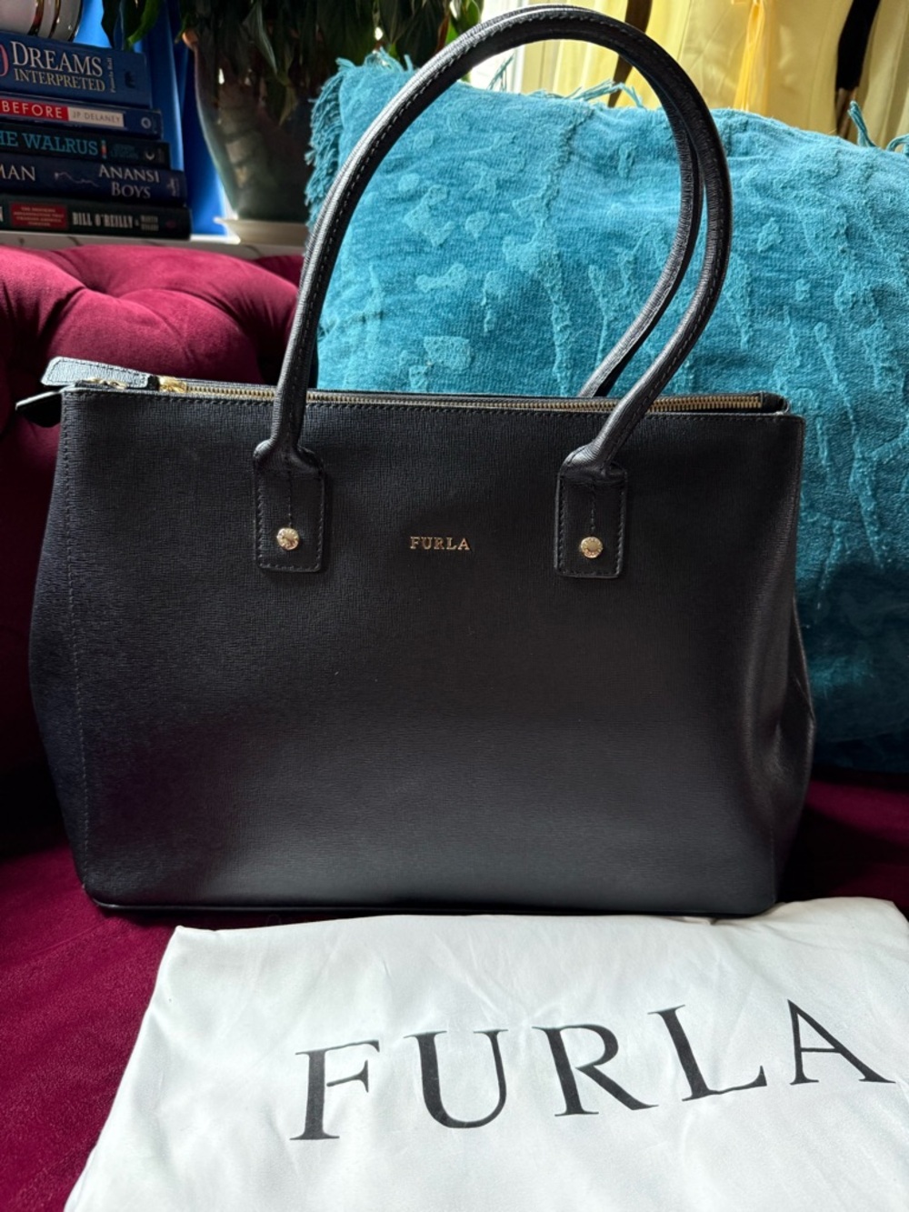 Furla - Linda Saffiano Leather Structured Tote with Gold Hardware - Black - Picture 2 of 7